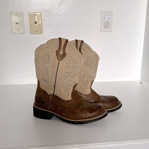 Women’s ariat boots